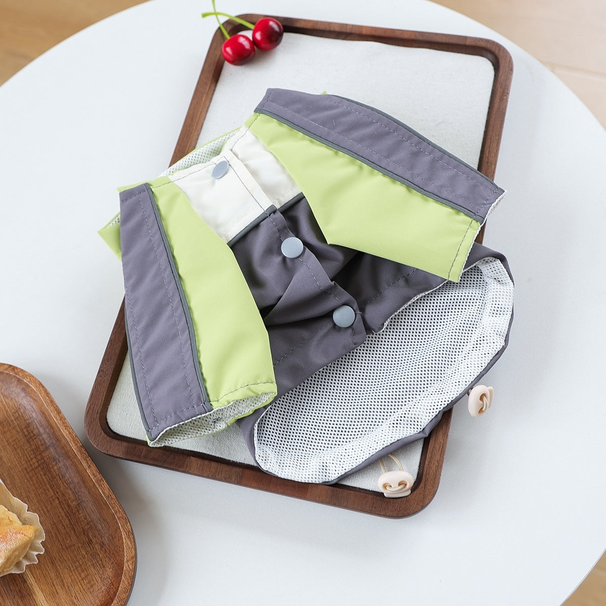 Personalisierte Haustier-Regenjacke mit Namen | inCloth54