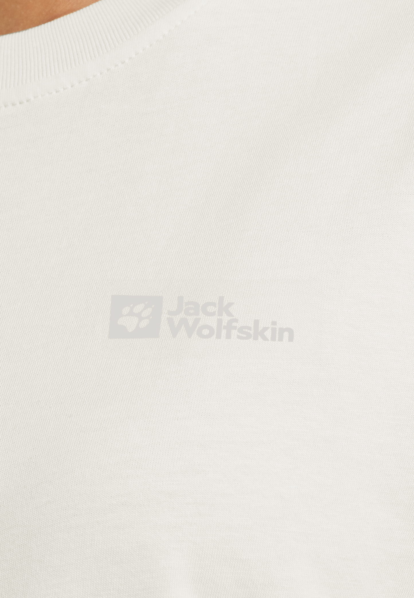 ESSENTIAL T W