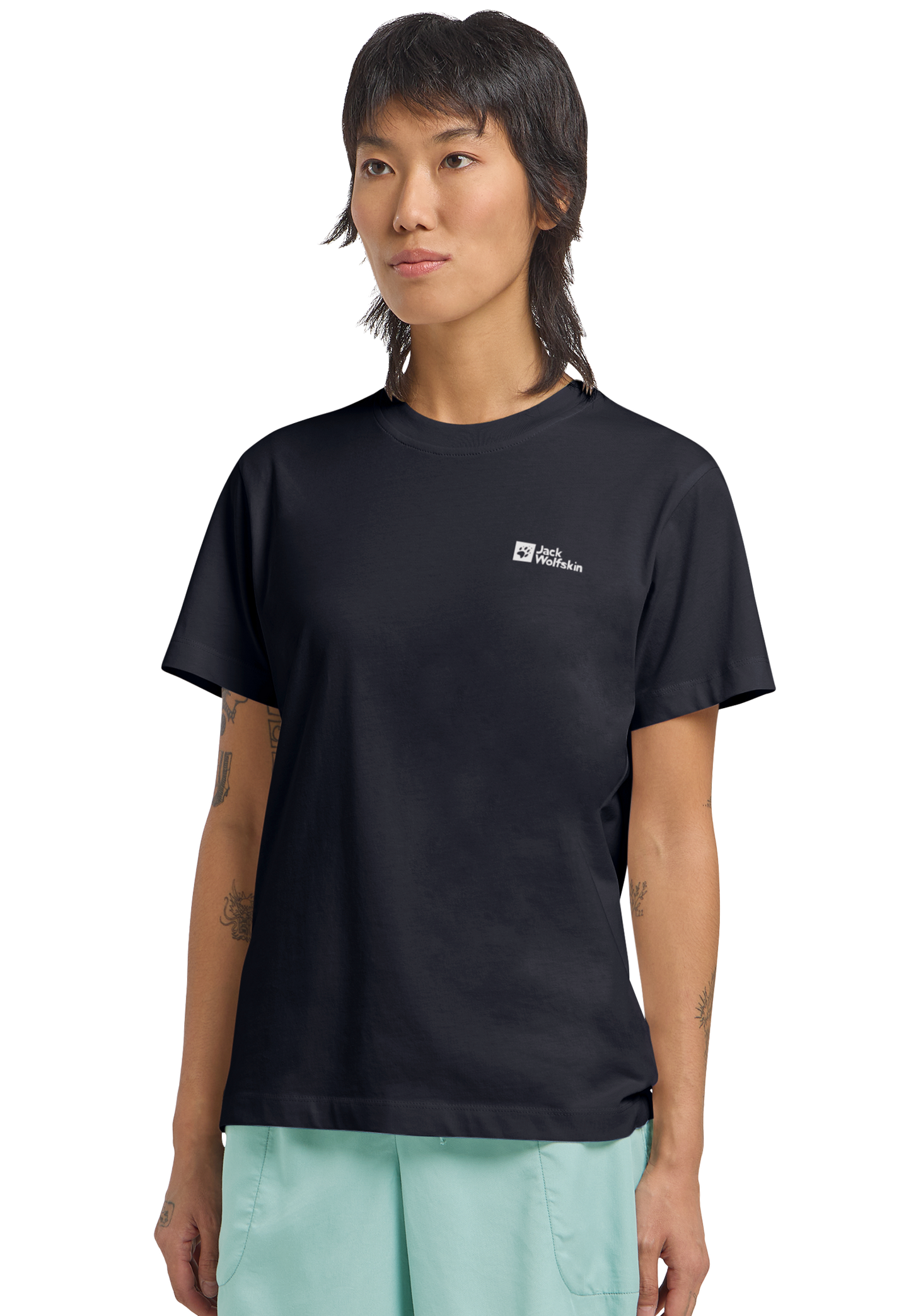 ESSENTIAL T W