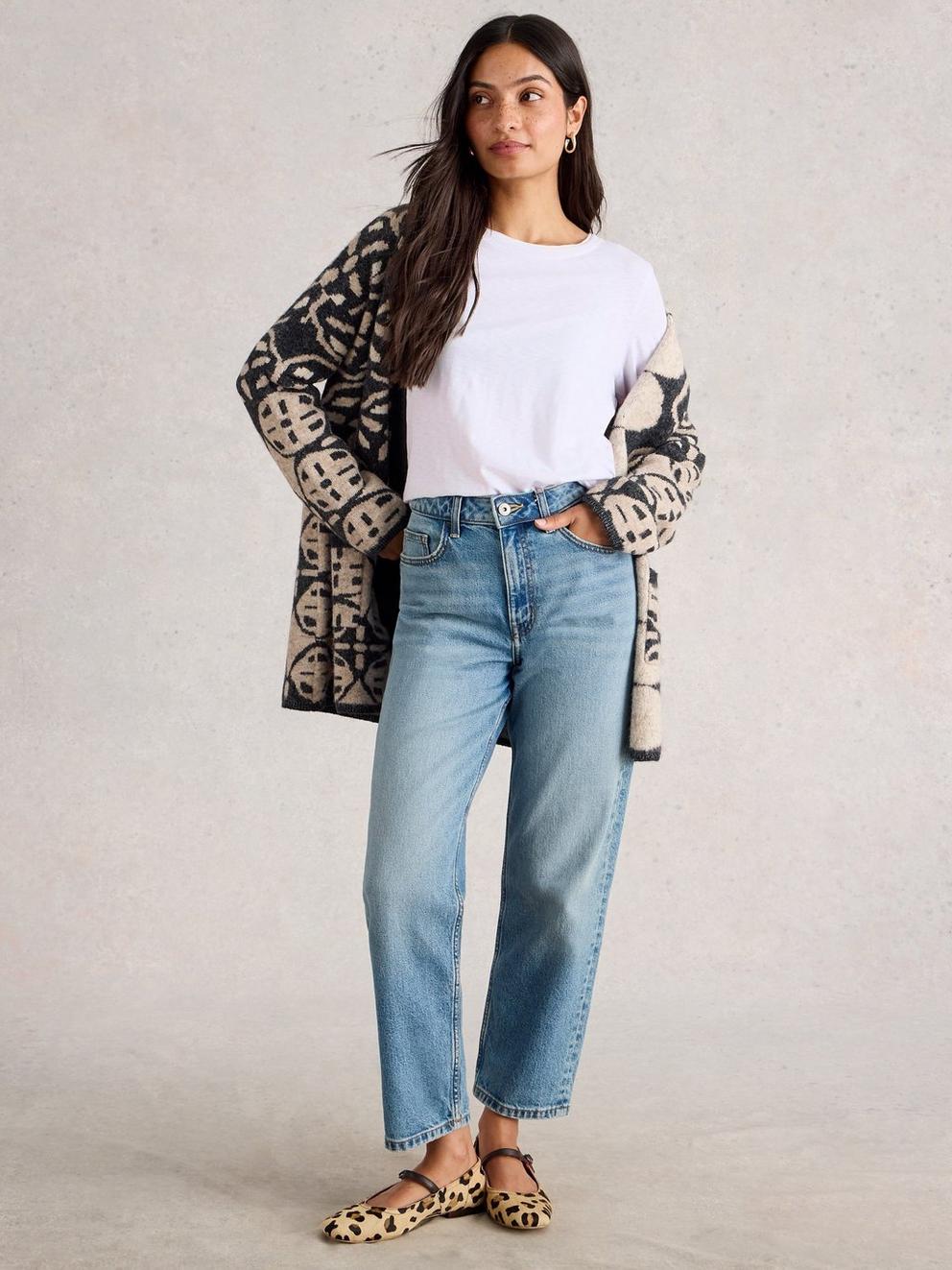 Clara Ls Tee