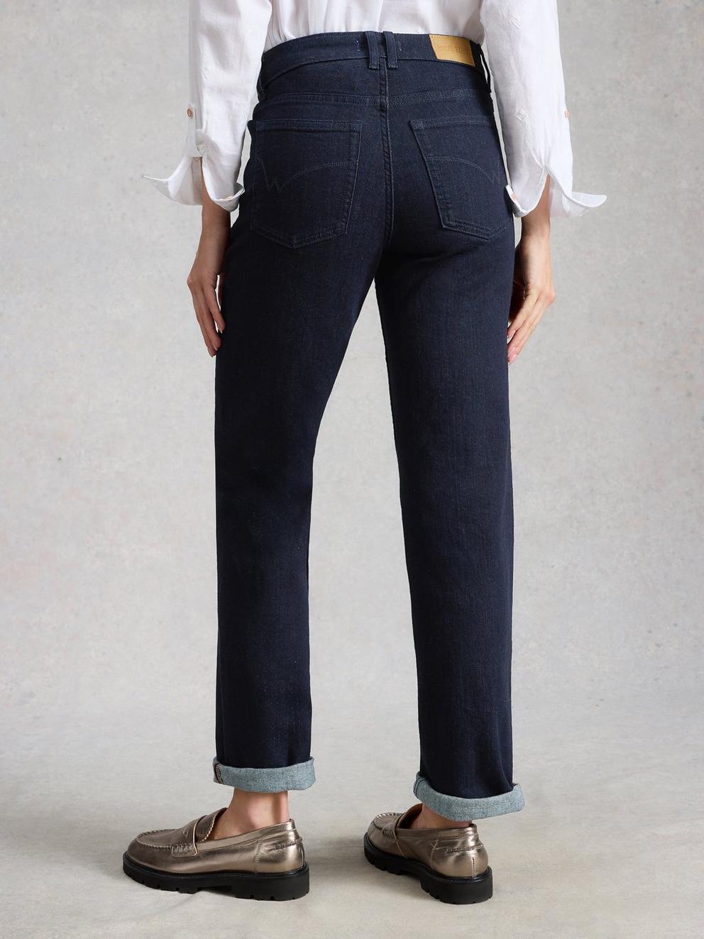 Taylor Straight Jean