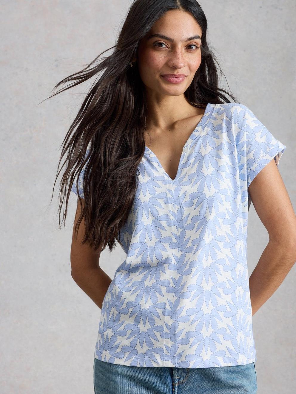 Nelly Notch Neck Short Sleeve T-Shirt