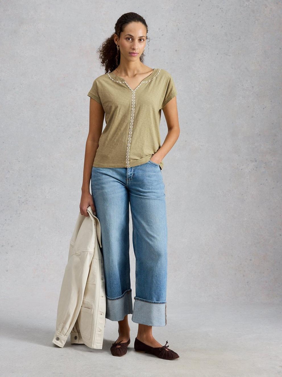 Nelly Plain Embroidered Tee