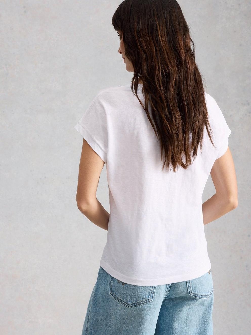 Nelly Plain Embroidered Tee