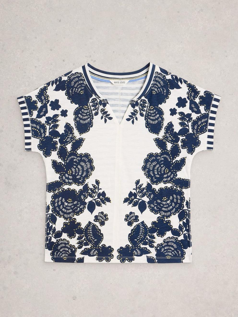Nelly Notch Neck Print Tee