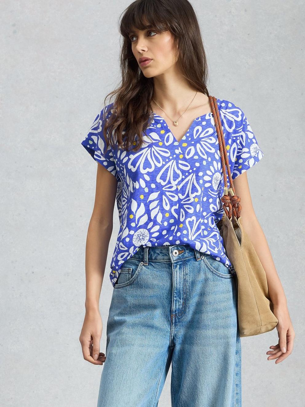 Nelly Notch Neck Tee