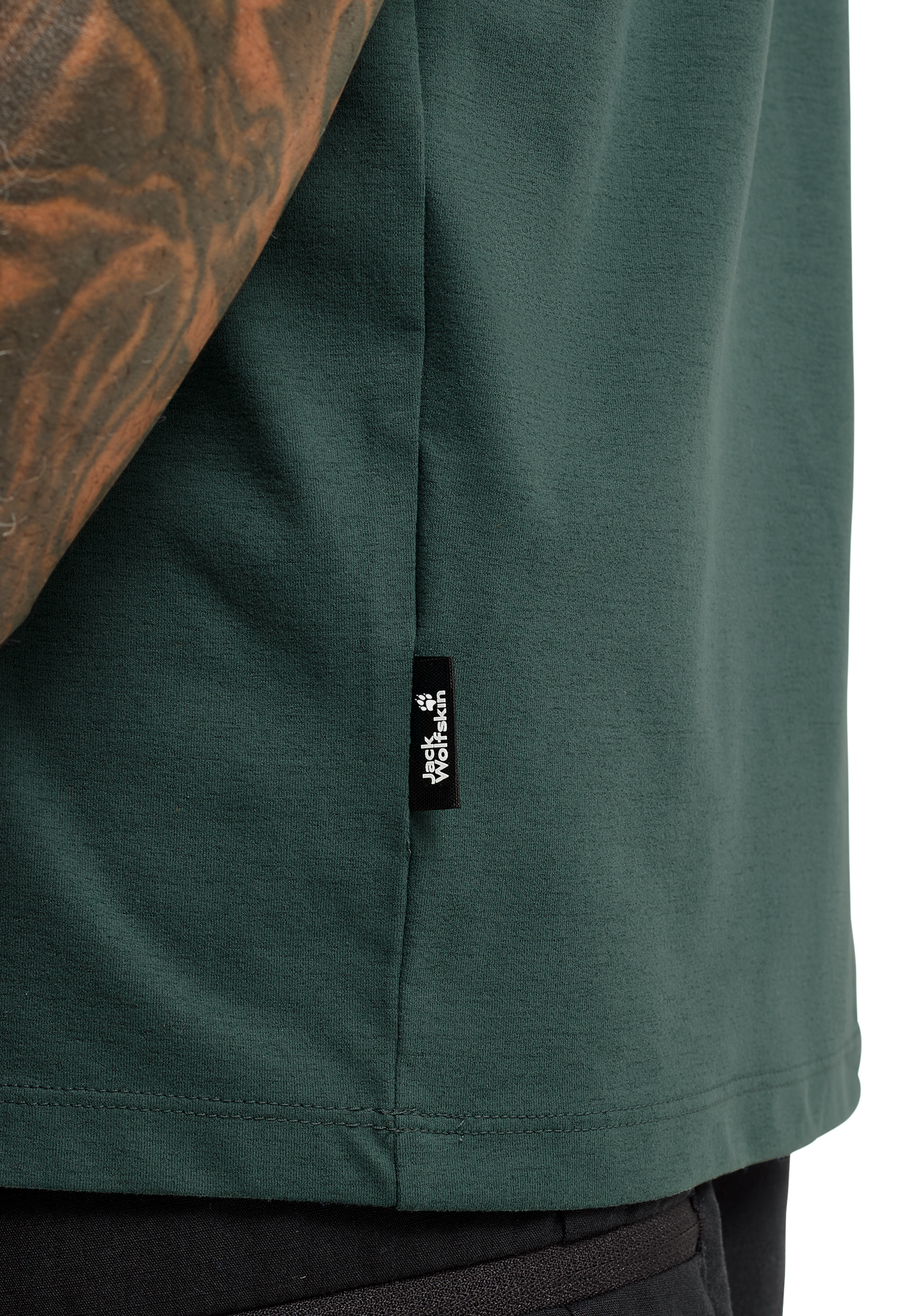 TRAVEL T M